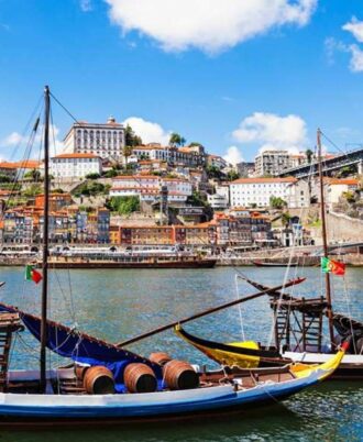 Luxury Tour From Barcelona to Porto